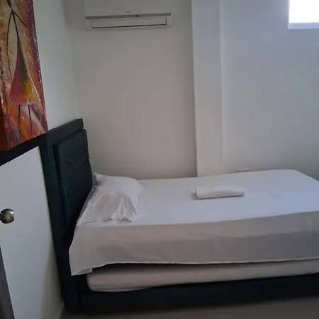 Turistico Mariangel Apartamento *